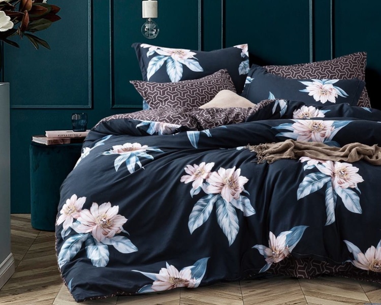 komplet-poscieli-granatowa-160x200-duze-kwiaty.jpg